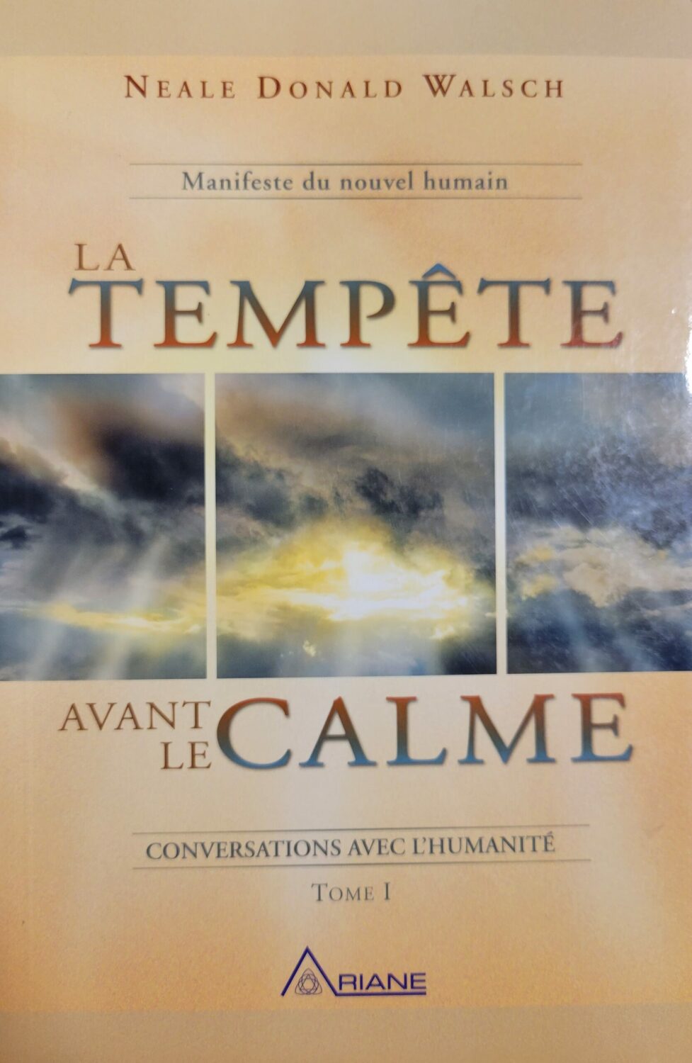 Couverture de Conversations avec l’humanité Tome 1 : La tempête avant le calme