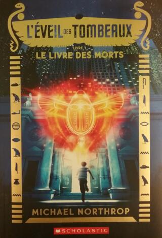 Couverture de L'éveil des tombeaux Tome 1 : Le livre des morts