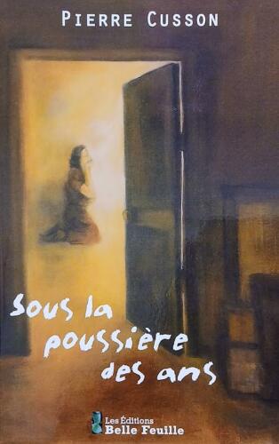 Couverture de Sous la poussière des ans