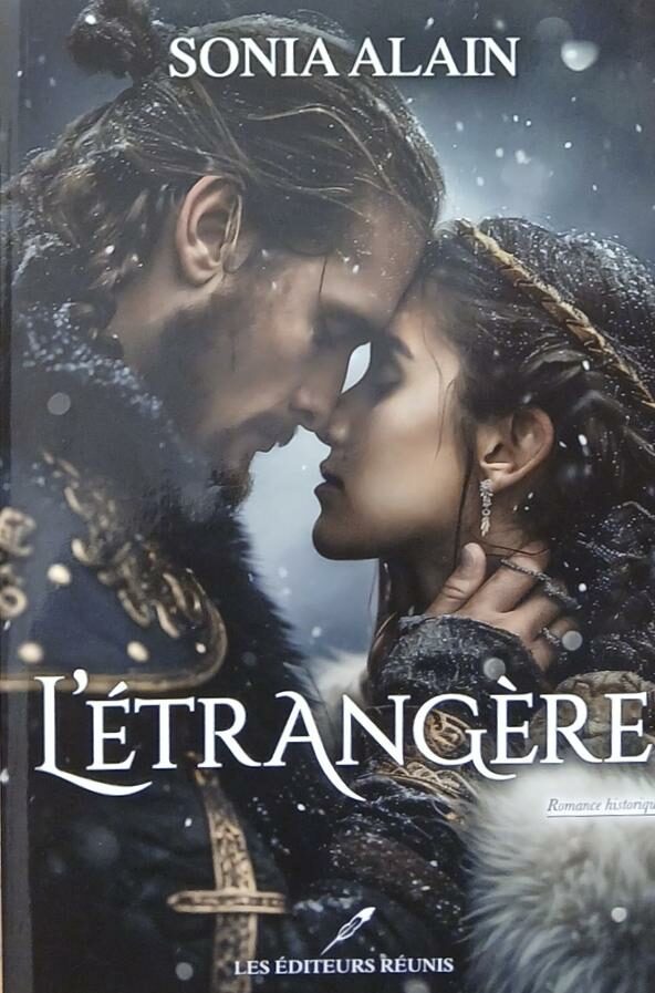 Couverture de L'étrangère