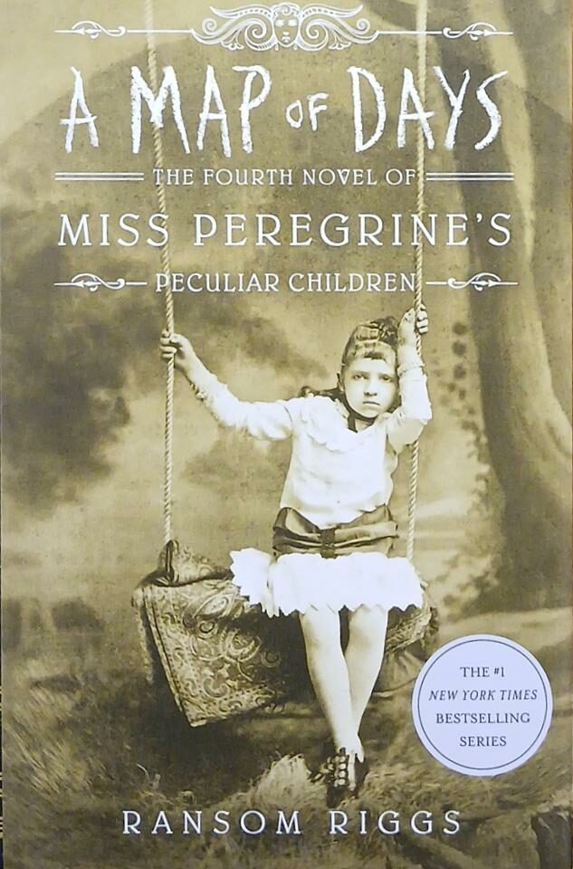 Couverture de Miss Peregrine's Pecular Children Book 4 : A Map of Days